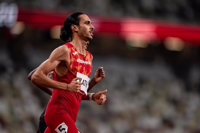 Archivo - El atleta español Mohamed Katir en la final de 5 000 metros durante los Juegos Olímpicos de Tokyo 2020.