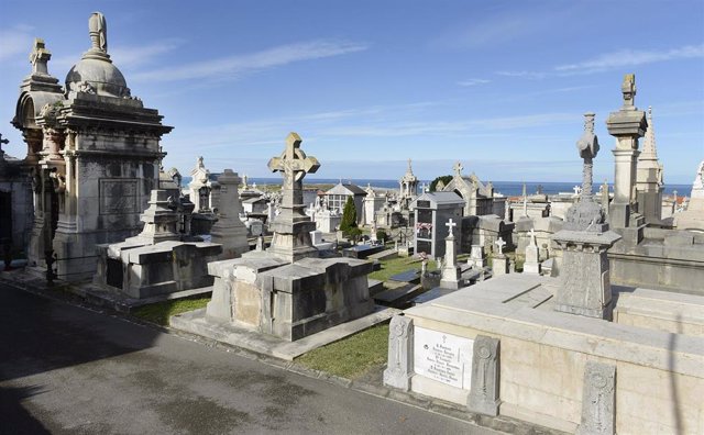 Archivo - Cementerio de Ciriego, en Santander