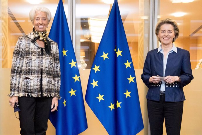 Archivo - 09 February 2021, Belgium, Brussels: European Commission President Ursula Von Der Leyen (R) meets with European Central Bank President Christine Lagarde at the European Commission headquarters in Brussels. Photo: Etienne Ansotte/European Commi
