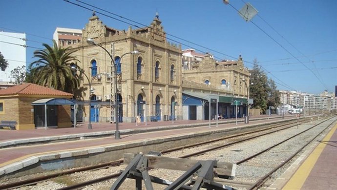 Archivo - Antigua estación de tren de Huelva capital en una imagen de archivo.