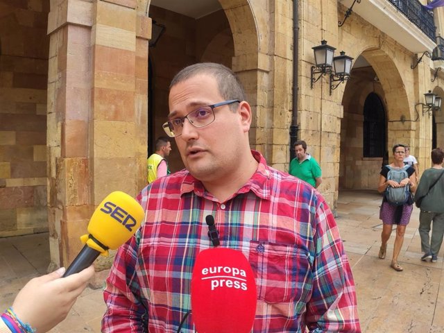 El concejal del PSOE en Oviedo, Diego Valiño.
