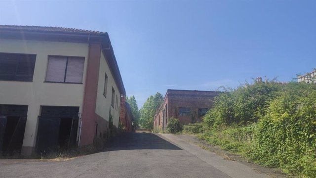 Archivo - Antigua fábrica de armas de Oviedo, en La Vega