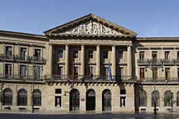 Archivo -   Fachada del Palacio de Navarra.