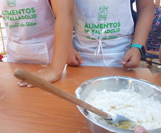 Más de 600 niños de tres a 16 años de 21 municipios disfrutan del programa 'Pan Artesano' de Alimentos de Valladolid