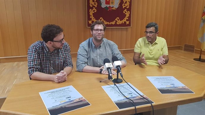 De izquiera a derecha: Juan José López,  Juan Jesús Padilla y Luis Arboledas durante la presentación de la campaña