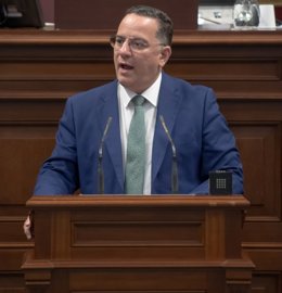 Poli Suárez, diputado del PP de Canarias