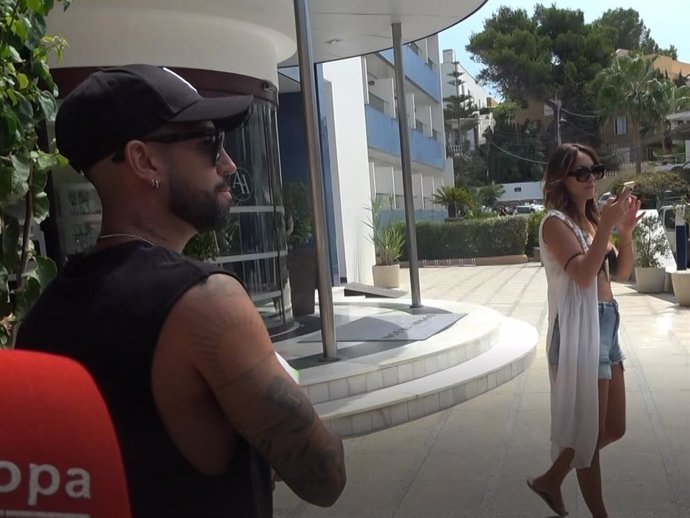 Omar Sánchez y Raquel Lozano en Ibiza