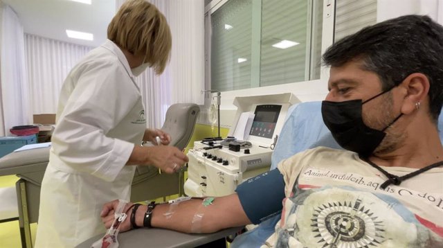 Donante de sangre en el Centro de Transfusión Sanguínea de Jaén