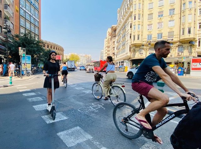 Ciclistas en València