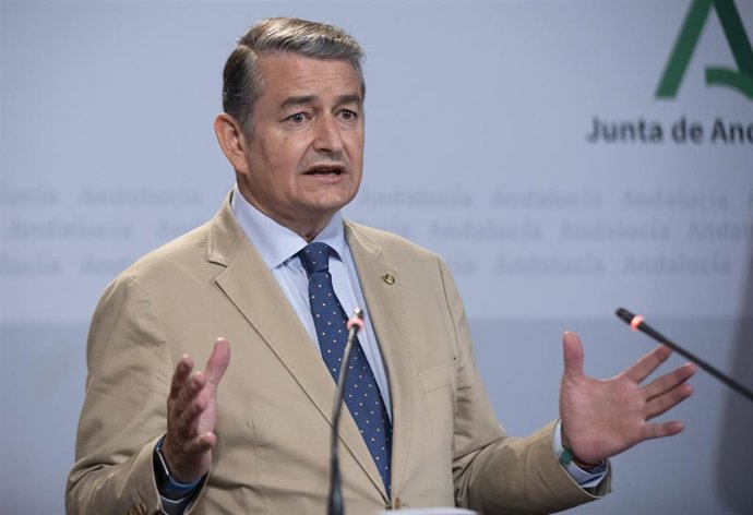 El consejero de Presidencia, Interior, Diálogo Social y Simplificación, Antonio Sanz, foto de recurso