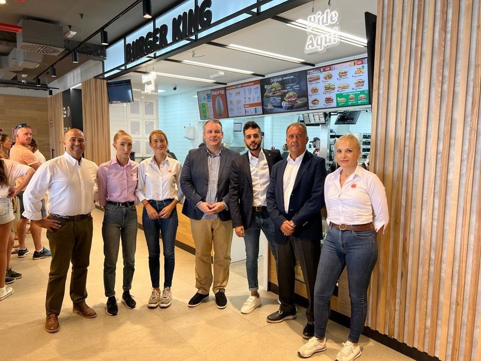 Apertura del Burger King de Iznalloz