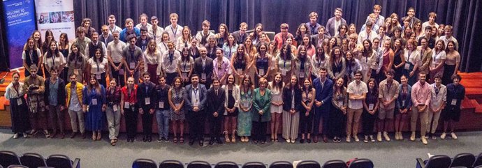 Más de 170 universitarios de 40 países se reúnen en Vigo en el Foro Ibérico del Parlamento Europeo de Jóvenes.