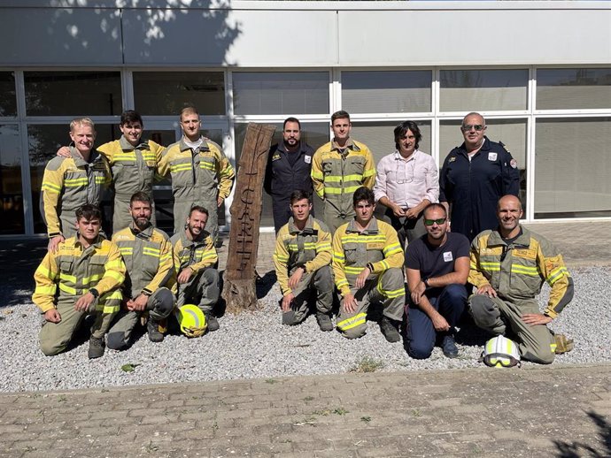 El director general de Biodiversidad agradecer a la CARIF de Agoncillo su trabajo en los últimos incendios