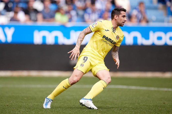 Archivo - El delantero español Paco Alcácer 