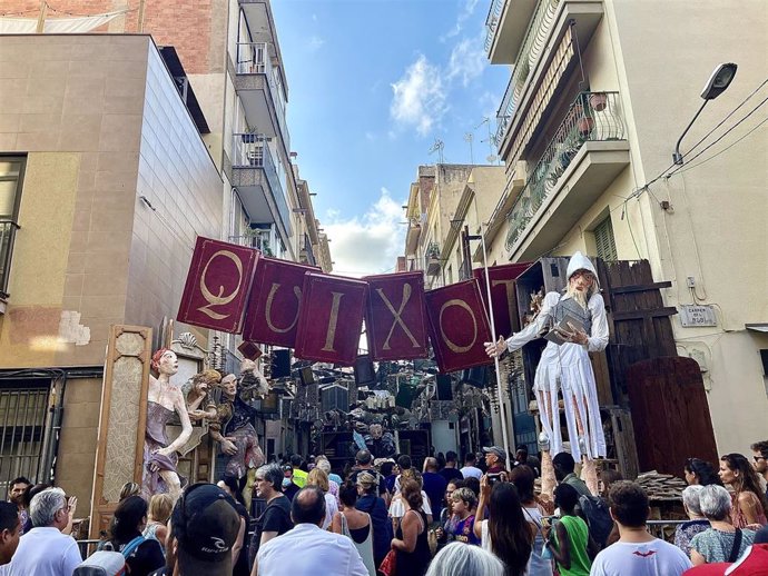 La calle Verdi gana el primer premio de las fiestas del barrio de Grcia de Barcelona