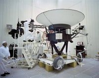 Las naves interestelares Voyager de la NASA cumplen 45 años de misión
