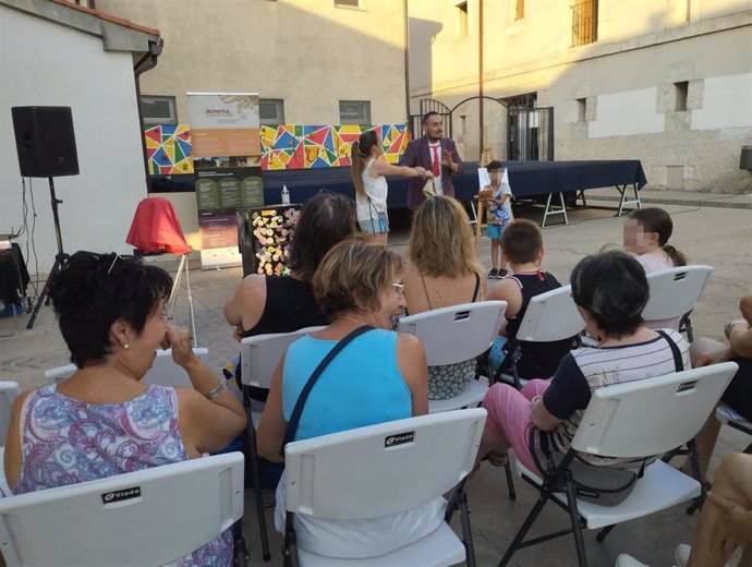 Participantes en una de las actividades del programa 'Alimenta conciencia'.