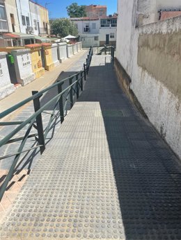 Obras de accesibilidad en el barrio de Las 300 de Cáceres