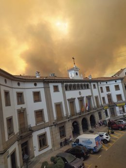 El incendio de Bejís fotografiado desde Viver este martes