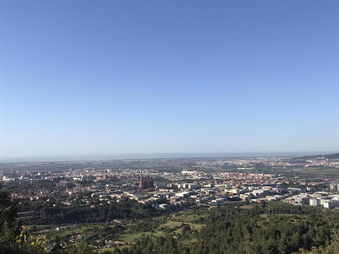 Archivo - Barcelona, contaminación, Baix Llobregat, Sant Just Desvern, Esplugues, Walden, Sant Joan Despí, área metropolitana, A-2, B-23, Cornell de Llobregat, El Prat de Llobregat, Sant Boi, Santa Coloma de Cervelló, Sant Vicen dels Horts, Torrellas