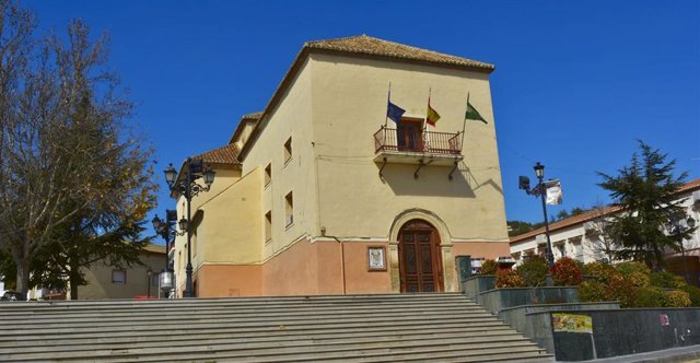 Archivo - Ayuntamiento de Íllora, en imagen de archivo