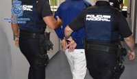 Detenido un hombre bajo el efecto de las drogas por un falso aviso de bomba en Tenerife y agredir a un agente