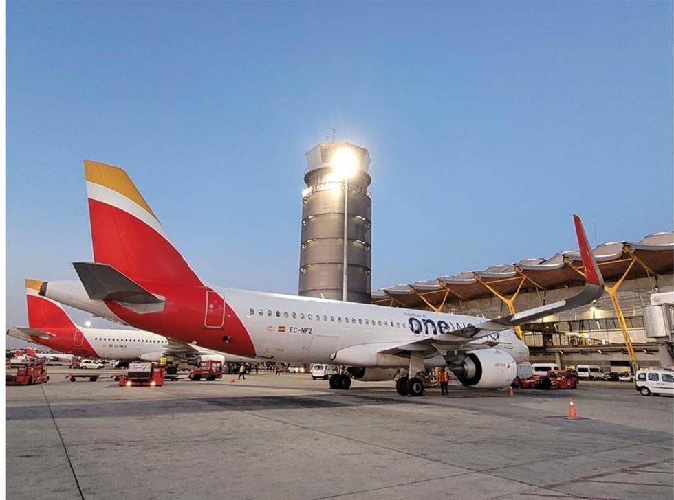 Archivo - Avión de Iberia.
