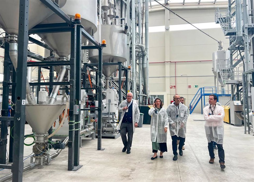 El consejero de Industria visita las instalaciones de Formaspack