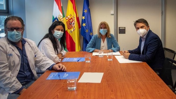 Reunión de coordinación para atender a las víctimas de 'pinchazos'