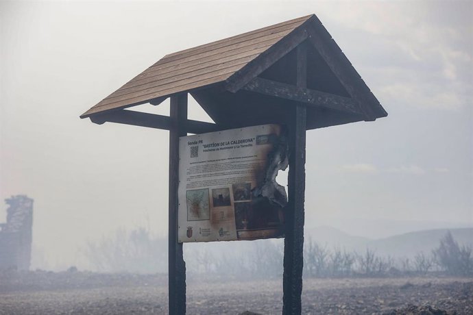 Zona calcinada en el Bastión de la Calderona por el incendio forestal que va desde Alcublas hasta las poblaciones de Bejis, Teresa, Toras y Altura en la comarca del Alto Palancia (Castellón), a 18 de agosto de 2022, en Alcublas, Valencia,