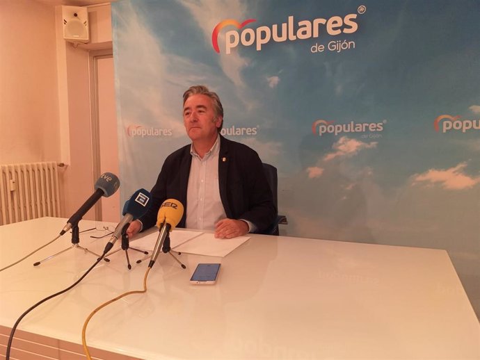 Pablo González, presidente del PP de Gijón