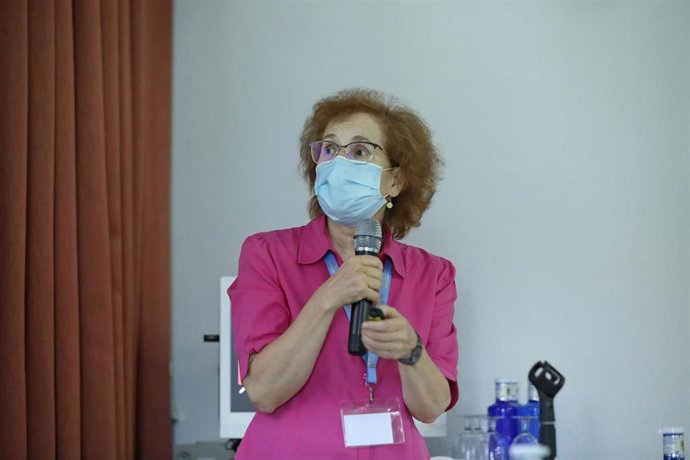 Archivo - La investigadora del Centro de Biología Molecular Severo Ochoa-CSIC Margarita del Val, durante la quinta jornada de la XXXIII Edición de los Cursos de Verano en San Lorenzo de El Escorial, Madrid (España), a 24 de julio de 2020. La investigado