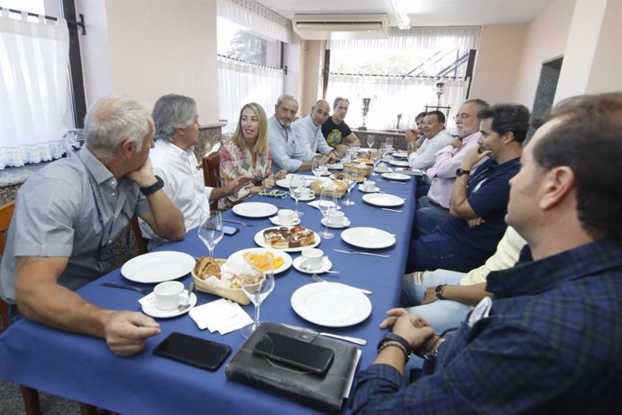 María Guardiola, reunida con el Comité de Empresa de la central de Almaraz