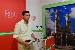 El parlamentario autonómico del PSOE-A y coordinador de Transición Energética Justa, Rafael Márquez, este viernes en rueda de prensa.