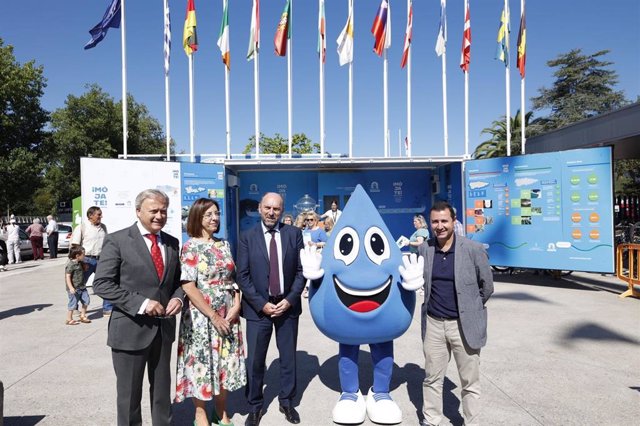 Visita del vicepresidente y consejero de Administración Autonómica, Medio Ambiente y Cambio Climático del Principado de Asturias, Juan Cofiño, a la Feria Internacional de Muestras de Asturias (Fidma), en Gijón