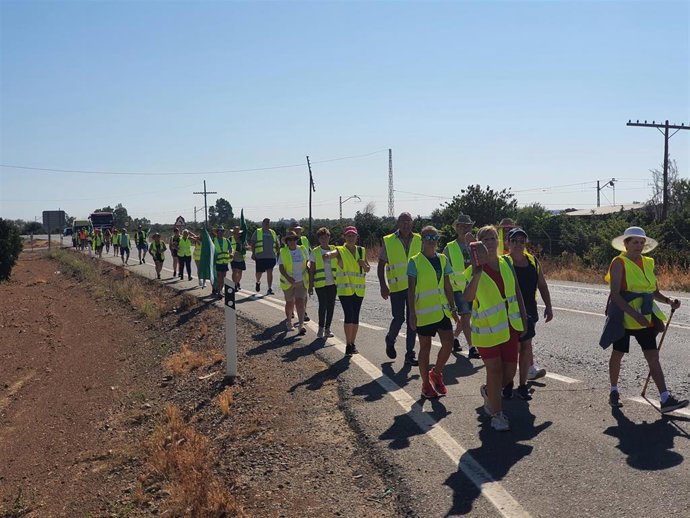 La marcha 'Por una atención sanitaria digna en las zonas rurales' se adentra en la provincia de Sevilla.