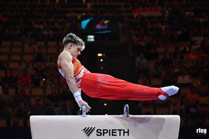 El gimnasta español Daniel Carrión