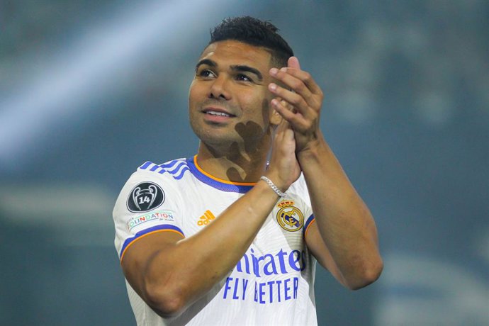 Archivo - Carlos Henrique Casemiro of Real Madrid celebrating at the Santiago Bernabeu stadium, during celebration of the 14th Champions League title, on May 29, 2022, in Madrid, Spain.