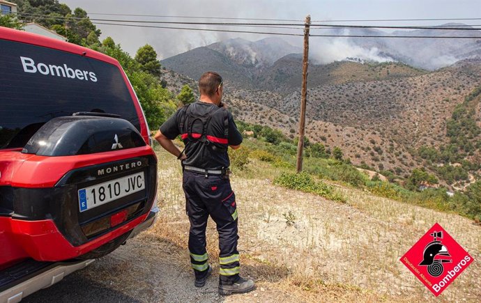 Incendio forestal en la Vall d'Ebo (Alicante)
