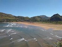 Solo la playa de Las Arenas luce este sábado bandera verde en Bizkaia