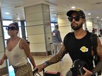 Omar Sánchez y Raquel Lozano, así ha sido su llegada a Madrid tras sus polémicas vacaciones en Ibiza