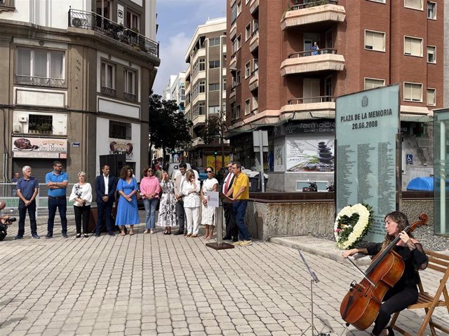 Acto en memoria de las víctimas del accidente del vuelo JK5022 celebrado en Las Palmas de Gran Canaria