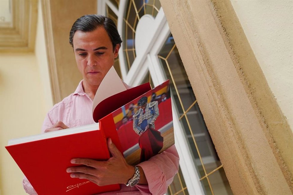 Presentación del libro fotográfico 'José Tomás, la tauromaquia de un mito', de la firma Arjona