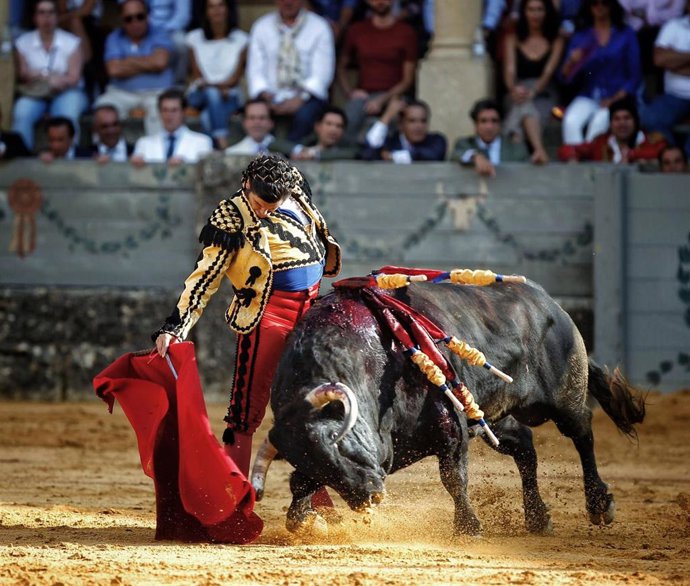 Archivo - Imagen de una corrida de toros