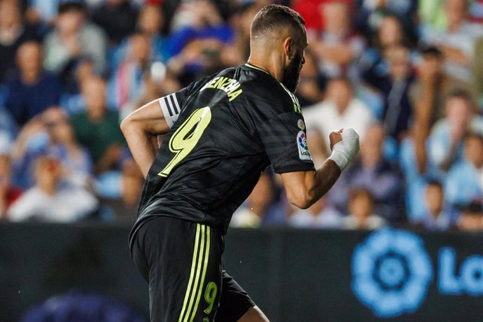 Karim Benzema celebra el 0-1 del Real Madrid este sábado ante el Celta de Vigo