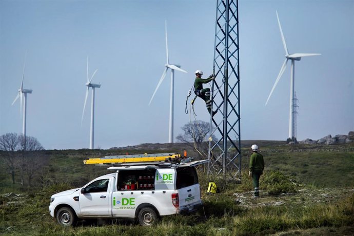 Archivo - Iberdrola lidera un consorcio para investigar nuevas tecnologías de generación renovable y redes