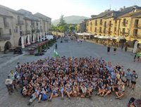 Los scouts de Griébal despiden su temporada de verano con un acto de agradecimiento al Ayuntamiento de Aínsa-Sobrarbe