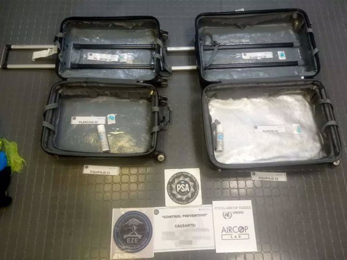 Incautación de cocaína en el aeropuerto de Ezeiza (Argentina)