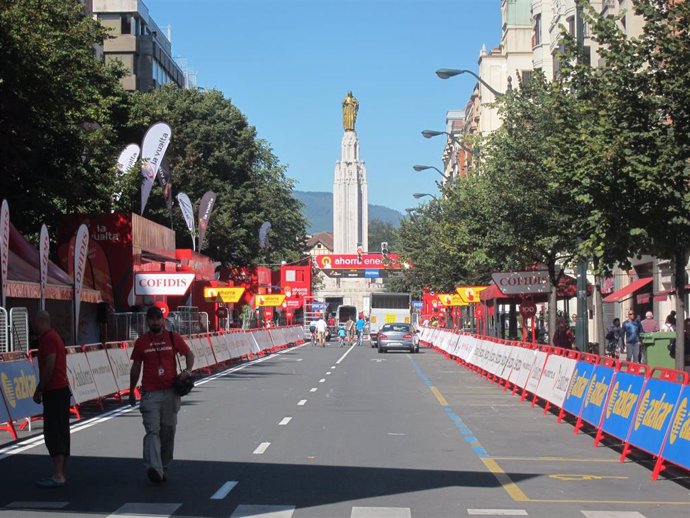 Archivo - Vuelta Ciclista en Bilbao