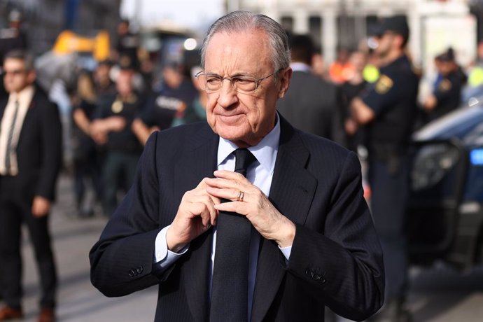 Archivo - Florentino Perez is seen during the reception of the Community of Madrid to Real Madrid as winners of the 14th UEFA Champions League against Liverpool FC at Casa de Correos building on may 29, 2022, in Madrid, Spain.